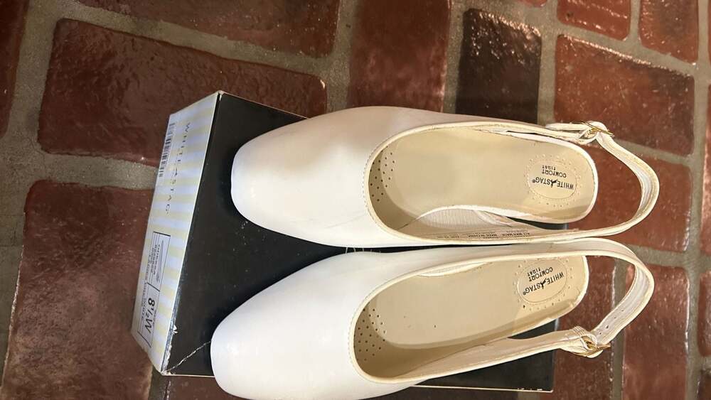 White Stag Odessa Ladies Dress Slingback Pumps White Size 8.5W